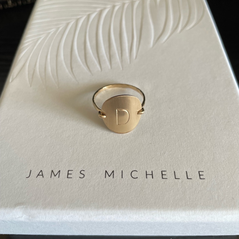 James Michelle Initial Disc Ring ‘ D ‘ Gold Size 9
